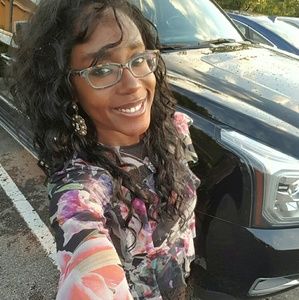 Meet your Posher, Kimberly